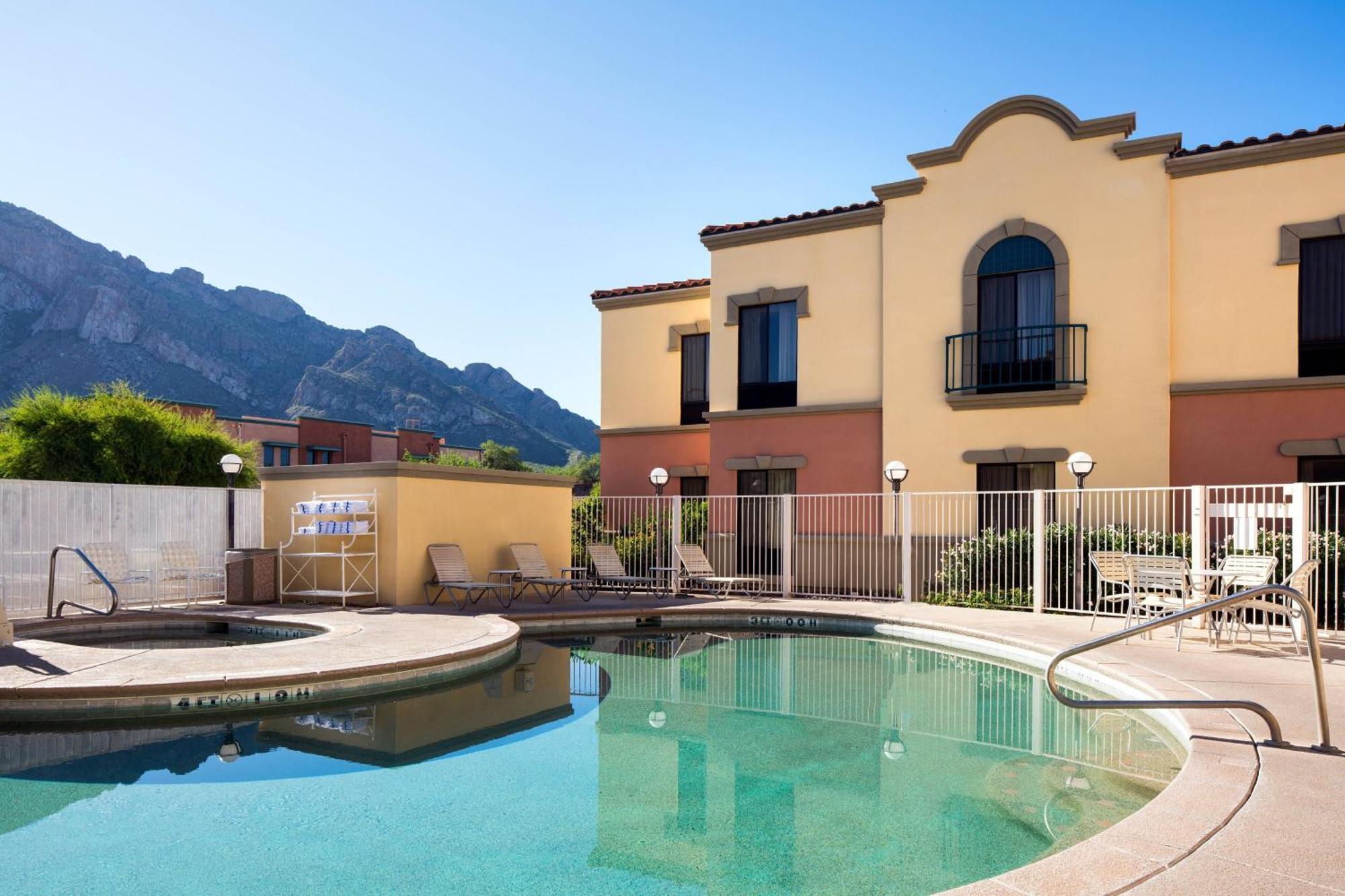 Fairfield Inn & Suites Tucson North/Oro Valley Exterior photo